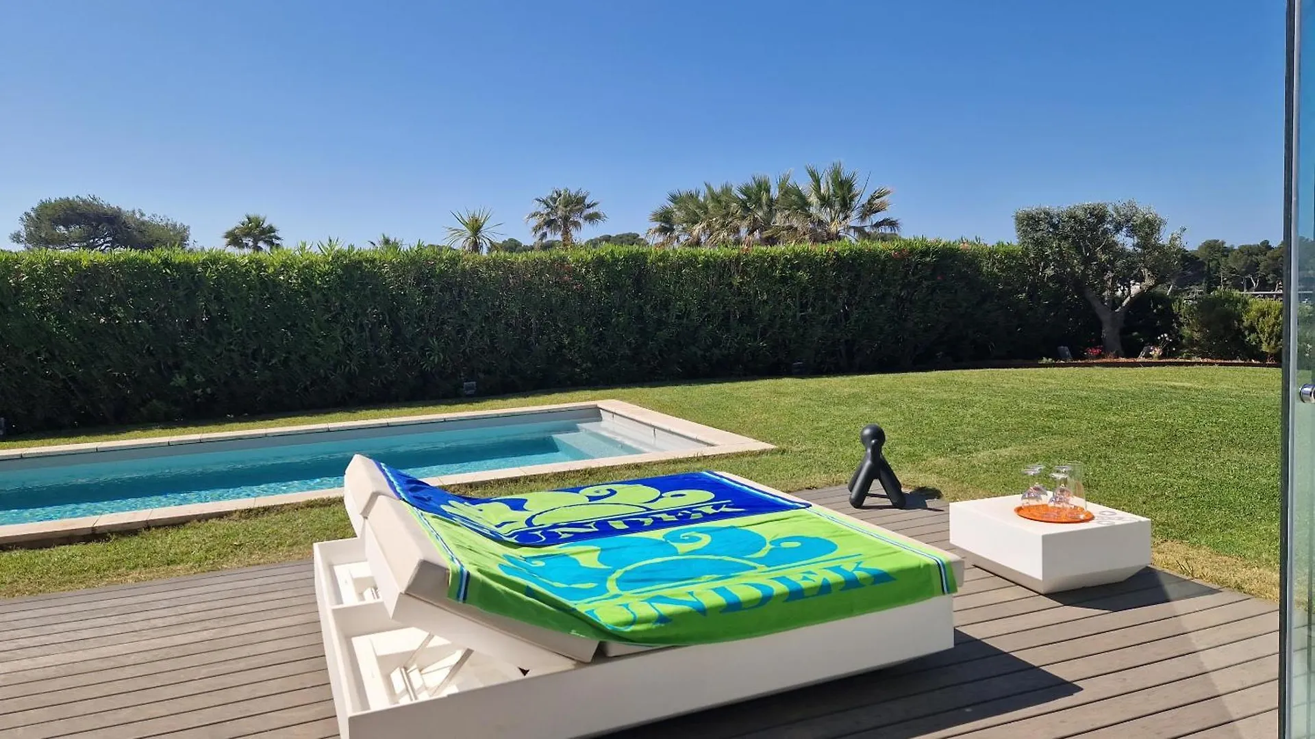 Maison-Appartement La Palmeraie Piscine Et Magnifique Vue Mer Sanary-sur-Mer 0*,  Frankrijk